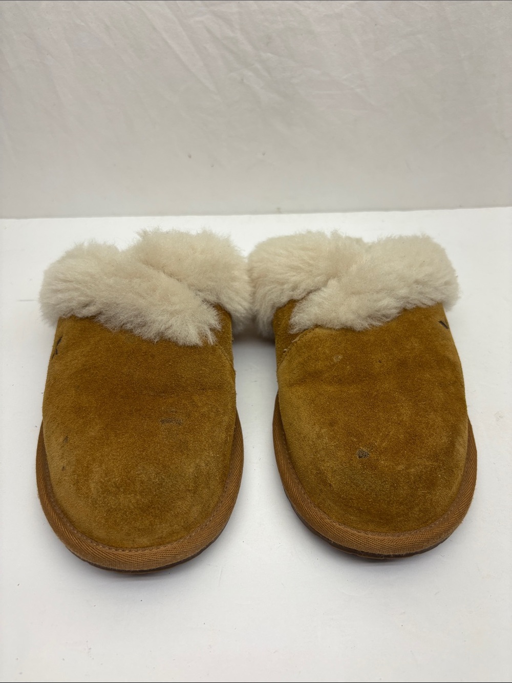 Koolaburra by Ugg slippers, women’s SZ 9, box 44